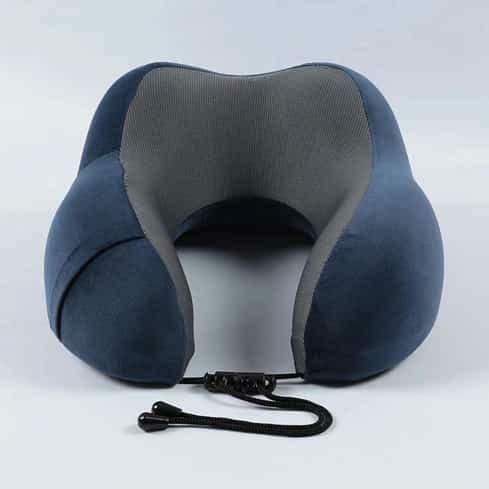 Thumbnail of U-shaped travel pillows 4