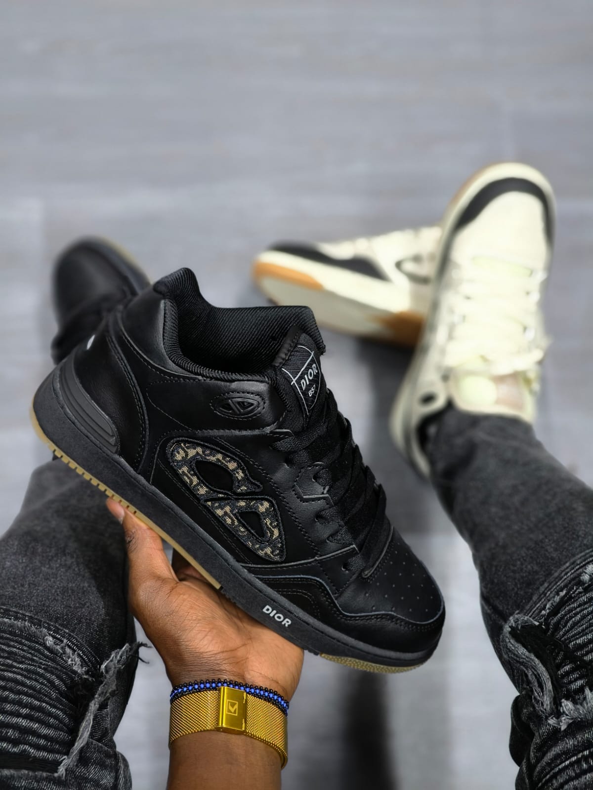 Thumbnail of Christian dior b57 2