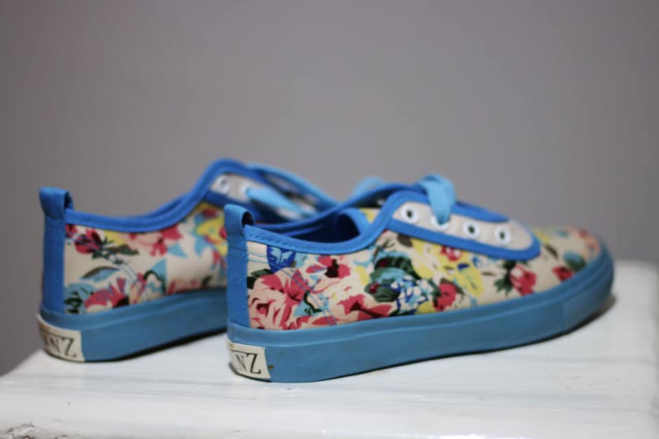 Thumbnail of Ladies rubbers 3